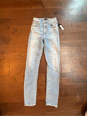 Citizens Of Humanity Light Wash Skinny Jeans